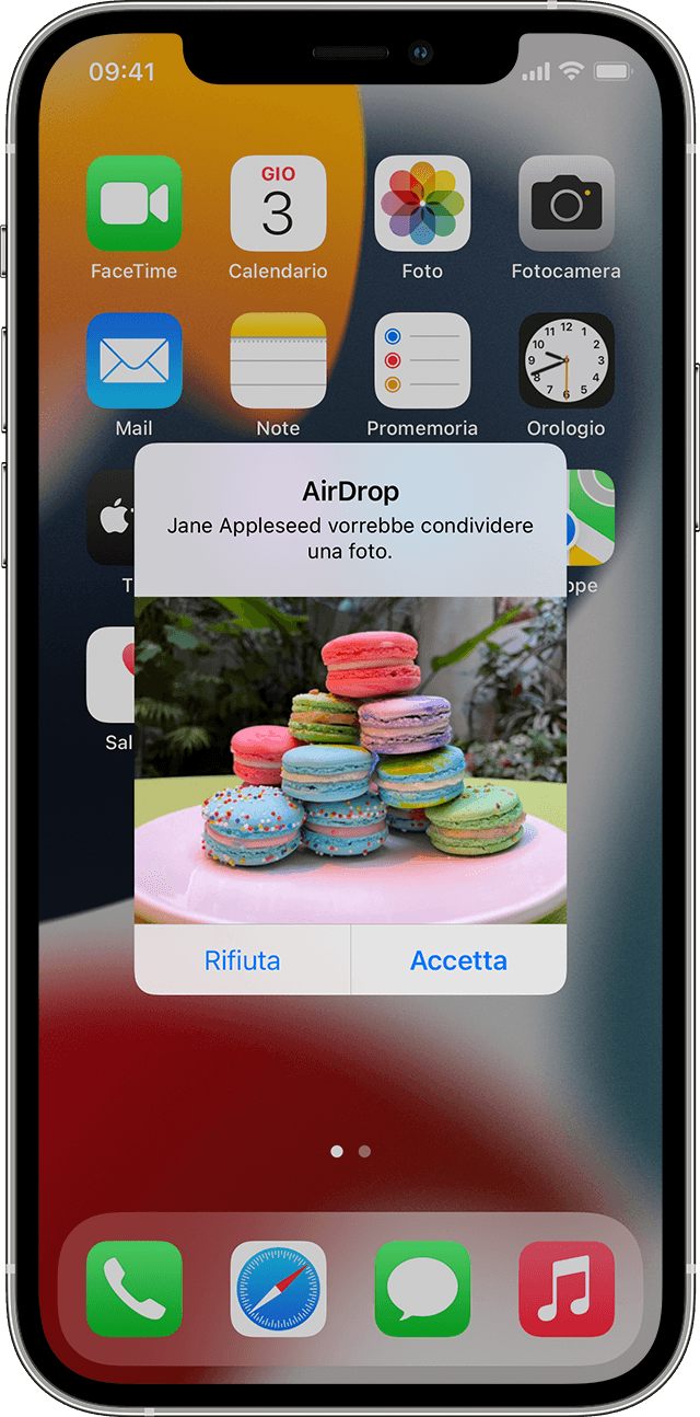 Apple AirDrop - The Easy Way to Share Files Between Apple Devices